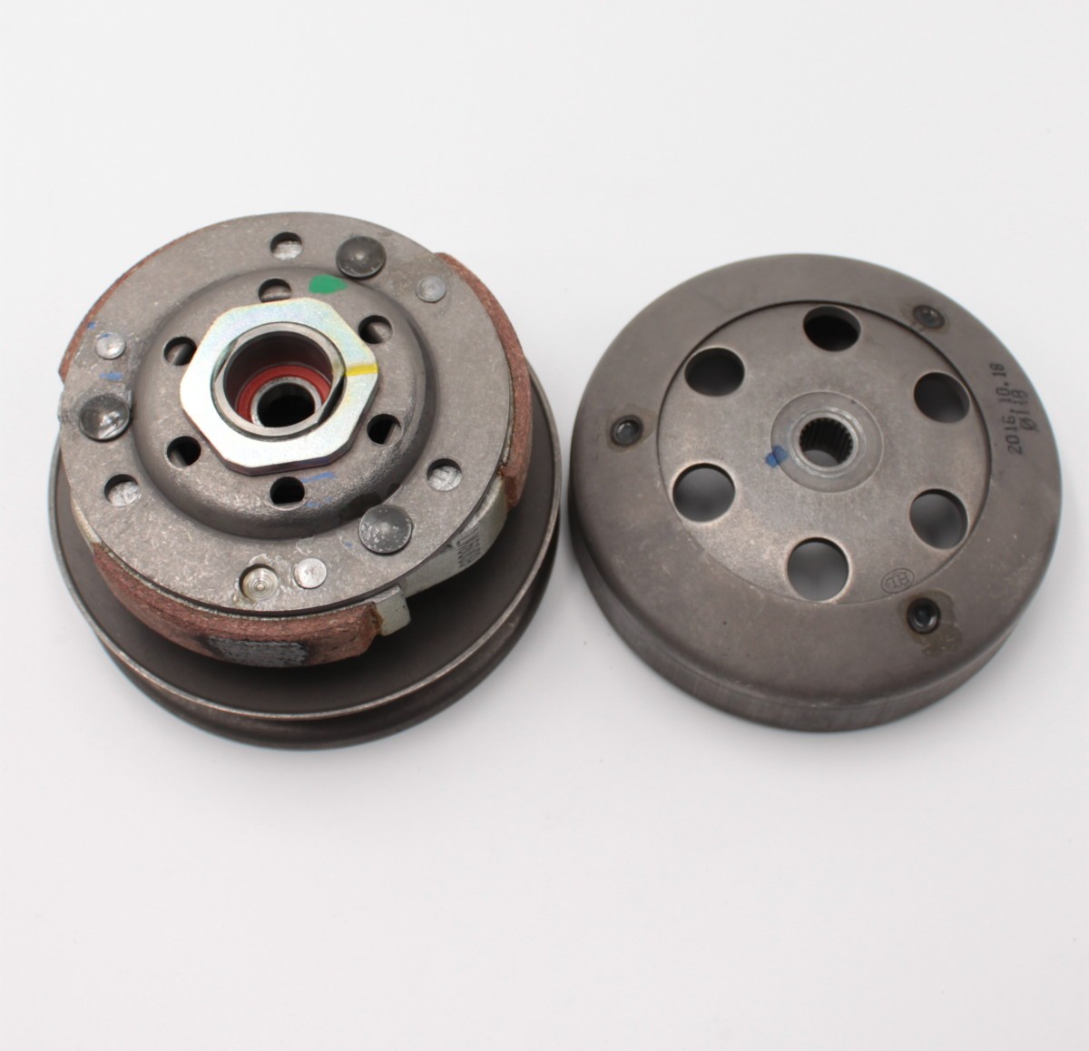 Kit correcteur de couple Embrayage sans cloche pour PEUGEOT Kisbee 50cc Kit correcteur de couple Embrayage sans cloche pour PEUGEOT Kisbee 50cc
